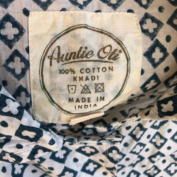 Auntie Oti Pearl Button Shirt - Picture 2 of 3